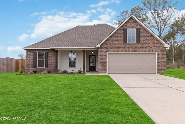 $2,200 | 119 Interpreter Street, Youngsville, LA 70592