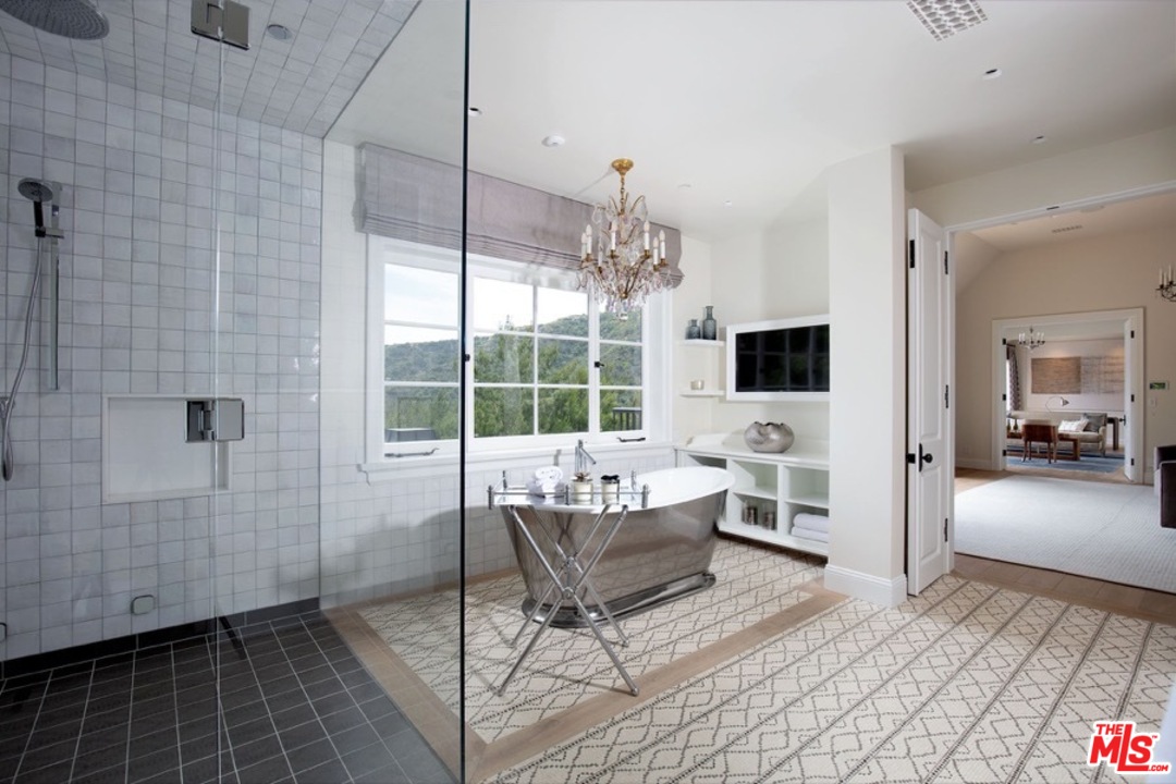 8 Beverly Park Beverly Hills, CA 90210 - Photo 1 of 1