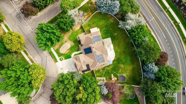 $999,999 | 296 North Clearpoint Way, Eagle, ID 83616