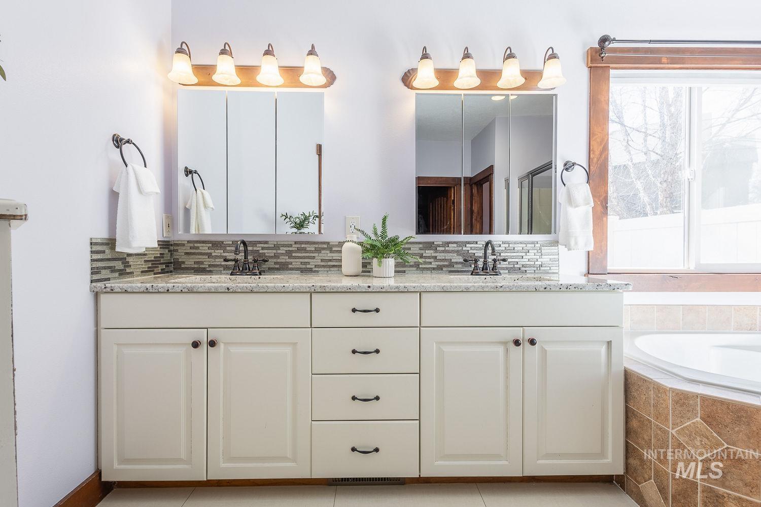 296 North Clearpoint Way Eagle, ID 83616 - Photo 15 of 50