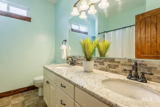 $999,999 | 296 North Clearpoint Way, Eagle, ID 83616