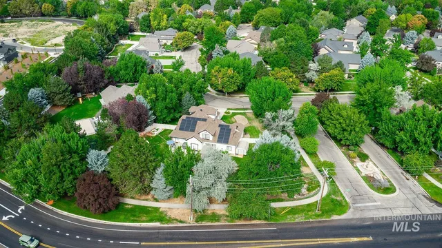 $999,999 | 296 North Clearpoint Way, Eagle, ID 83616