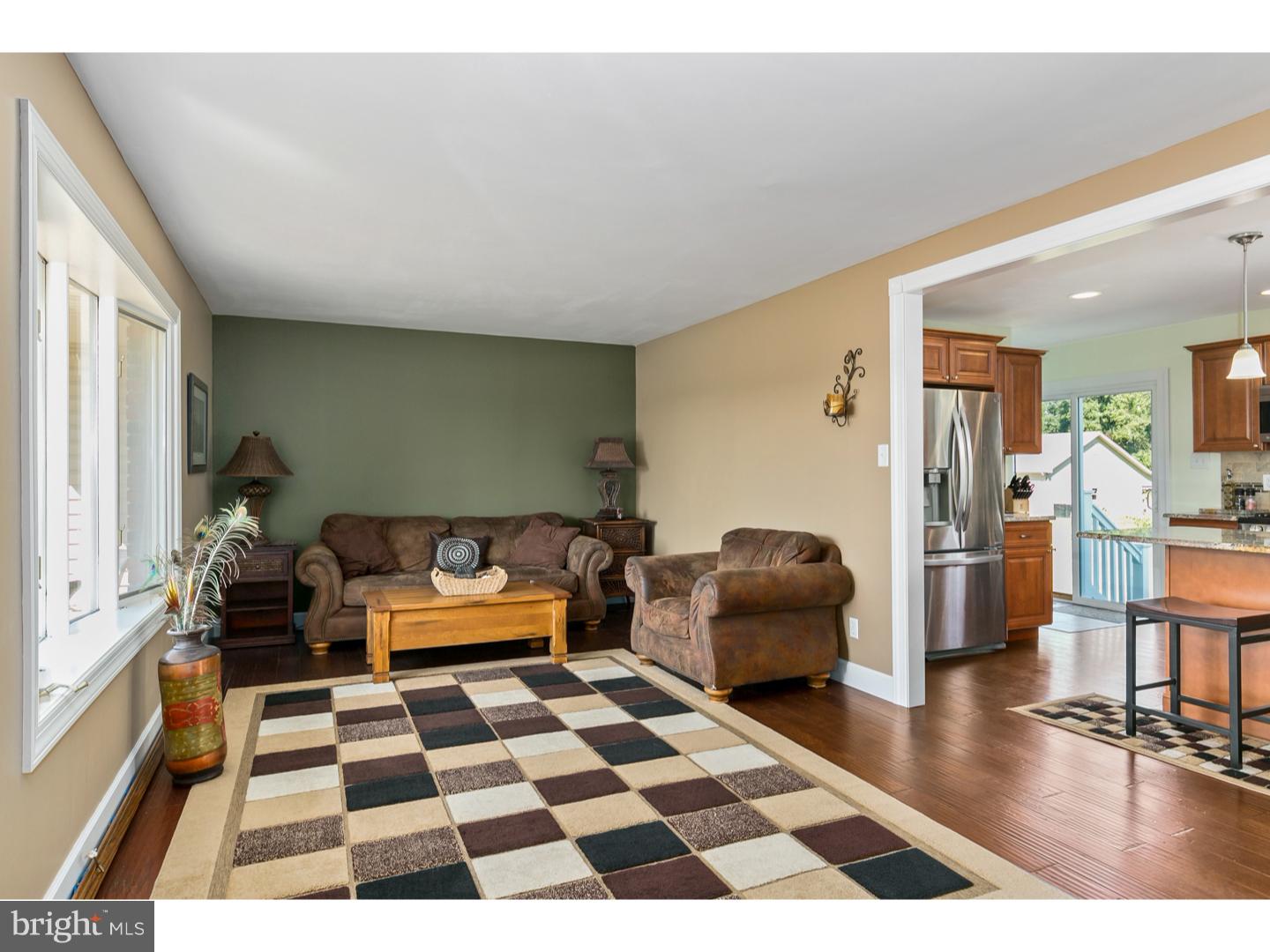 295 Perkintown Road Pedricktown, NJ 08067 - Photo 5 of 25 Living Room