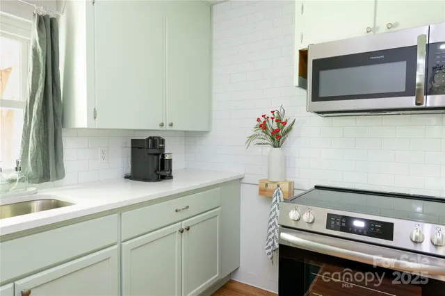 $497,000 | 1118 Jenkins Drive, Charlotte, NC 28212