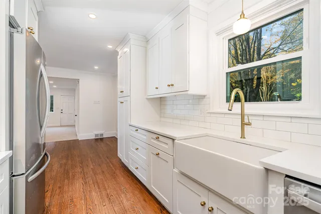 $497,000 | 1118 Jenkins Drive, Charlotte, NC 28212