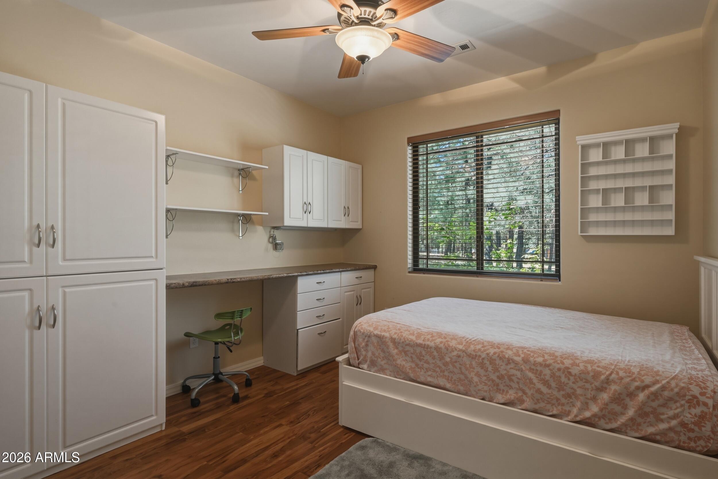 1233 Merzville Road Forest Lakes, AZ 85931 - Photo 25 of 42 Guest Bedroom 2