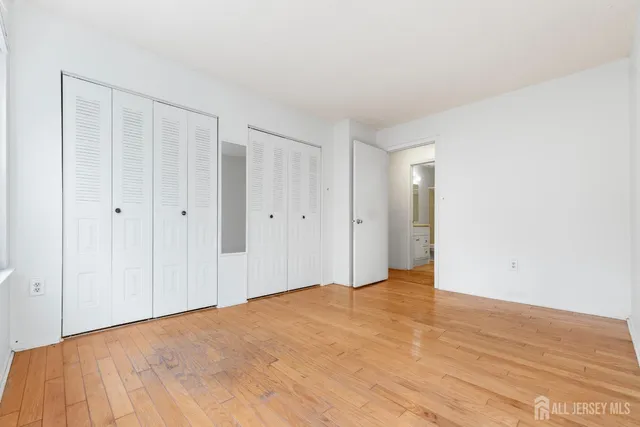 $387,000 | 255 Hampshire Court, Piscataway, NJ 08854