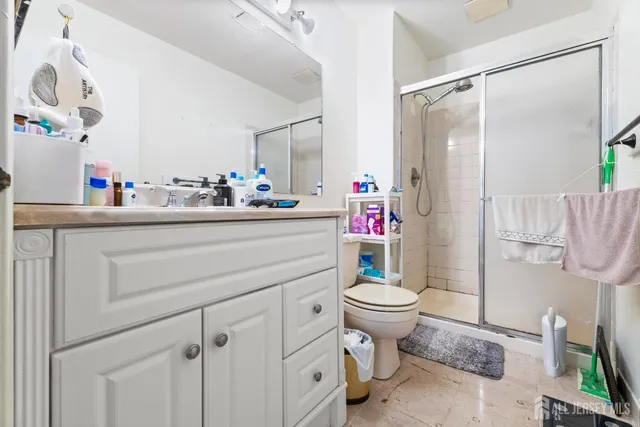 $387,000 | 255 Hampshire Court, Piscataway, NJ 08854