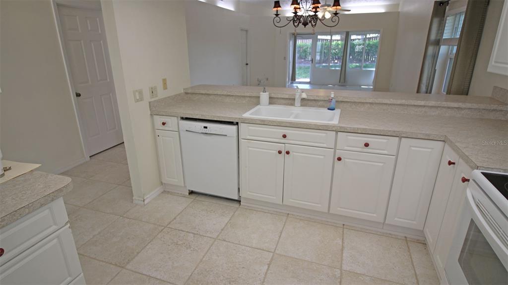 704 Moray Drive Inverness, FL 34453 - Photo 10 of 40