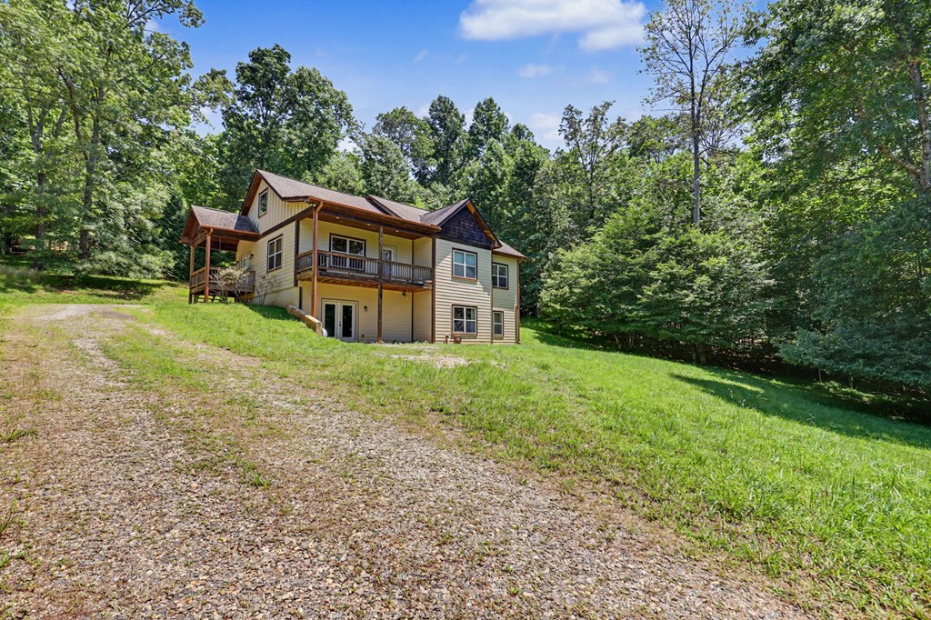 2057 Gallatin Road Young Harris, GA 30582 - Photo 9 of 51