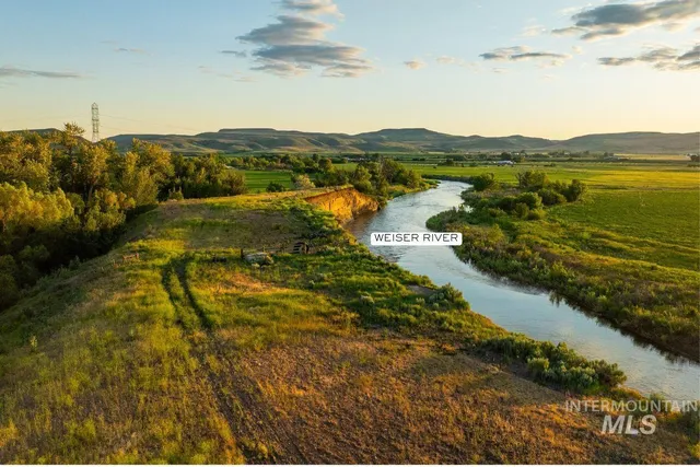 $2,550,000 | 2143 Bonner Road, Midvale, ID 83645