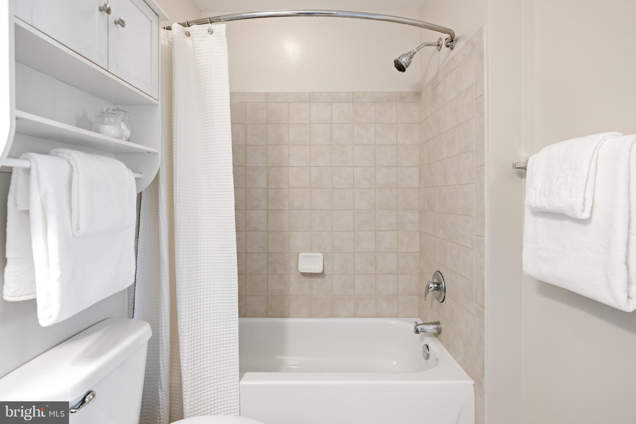 1390 Kenyon Street Northwest, Unit 805 Washington, DC 20010 - Photo 15 of 32