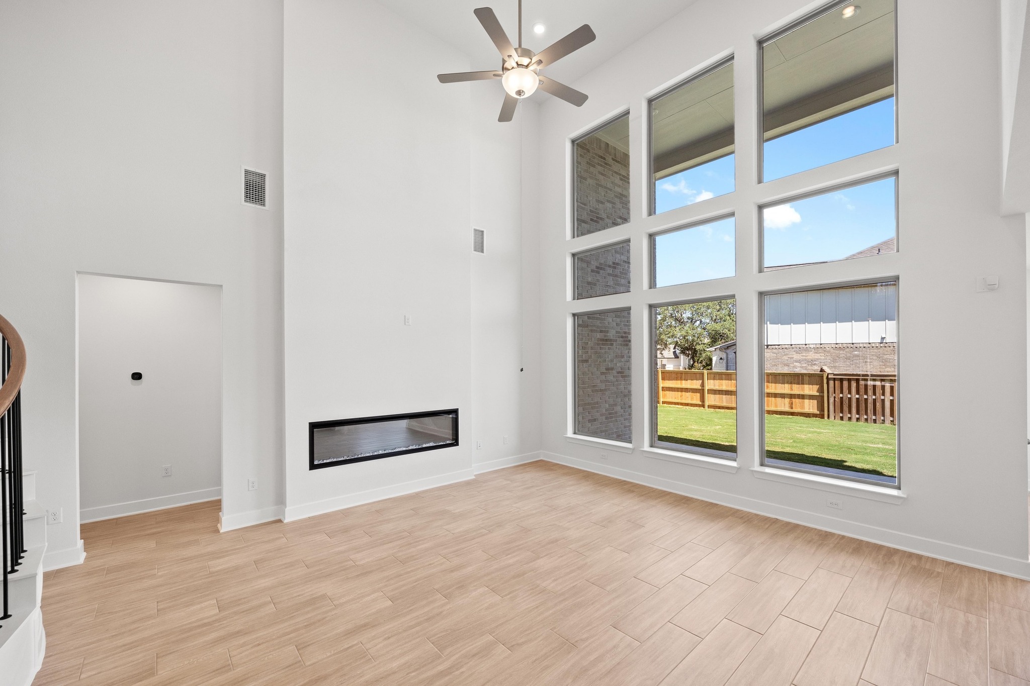 201 Buckaroo Drive Georgetown, TX 78633 - Photo 5 of 36