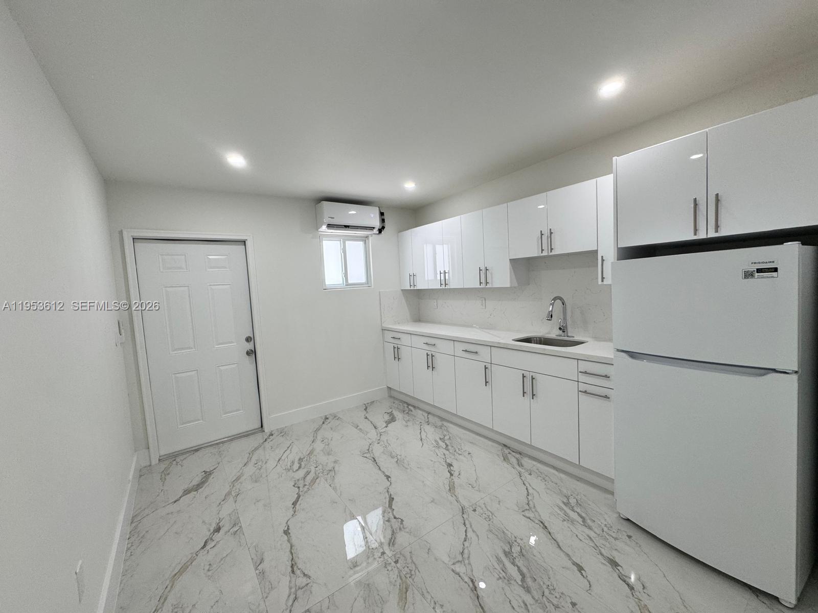 11000 Southwest 47th Terrace, Unit 3 Miami, FL 33165 - Photo 6 of 12