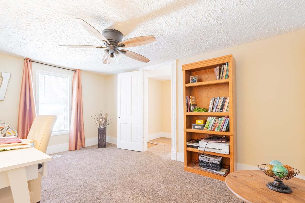 1206 East Main Street Clinton, IL 61727 - Photo 14 of 28