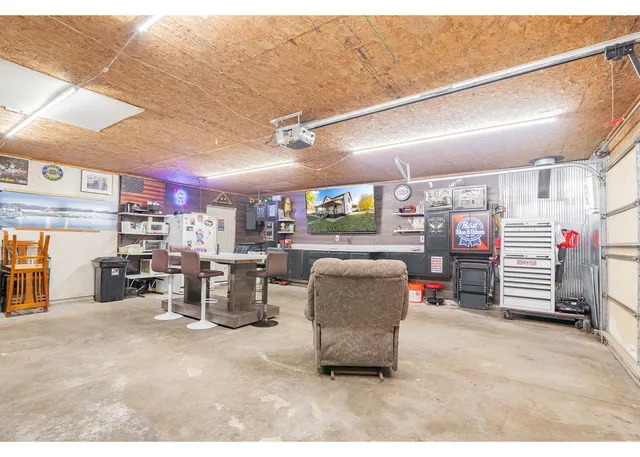 $159,000 | 1206 East Main Street, Clinton, IL 61727