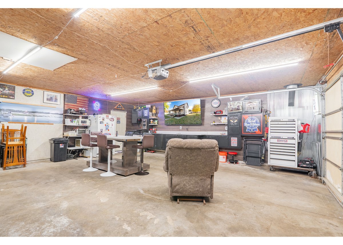 1206 East Main Street Clinton, IL 61727 - Photo 19 of 28