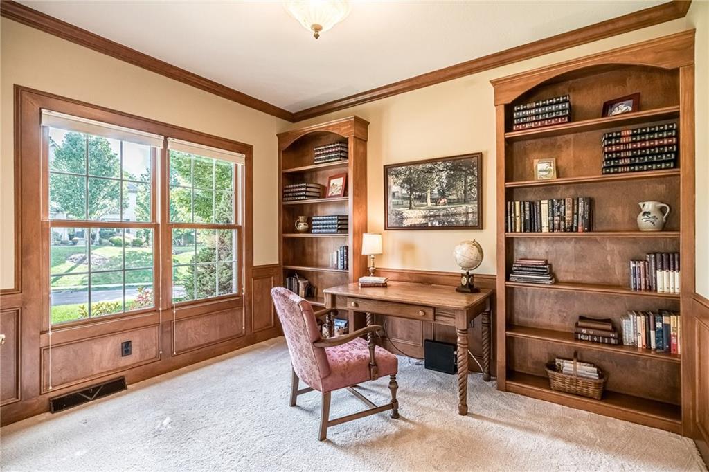 114 Rabold Drive Wexford, PA 15090 - Photo 3 of 25 Gallery Image 3