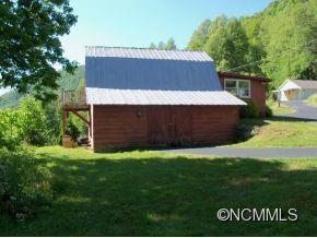 2265 Deep Gap Road Bryson City, NC 28713 - Photo 3 of 24