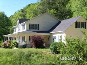 2265 Deep Gap Road Bryson City, NC 28713 - Photo 4 of 24