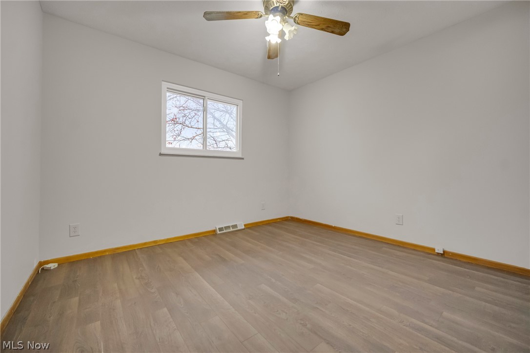 15067 Rochelle Drive Maple Heights, OH 44137 - Photo 10 of 31