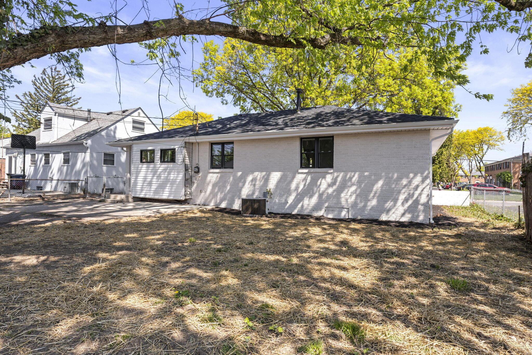1071 Loring Road Columbus, OH 43224 - Photo 32 of 41 39-web-or-mls-_D8A1843