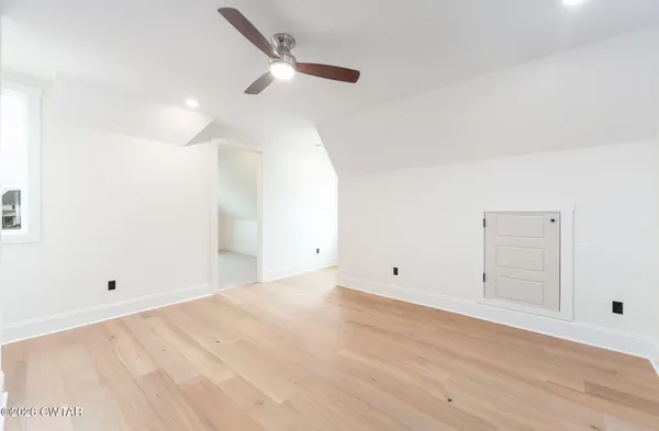 a view of a window in a room