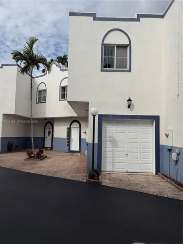$546,500 | 2927 Southwest 18th Terrace, Fort Lauderdale, FL 33315
