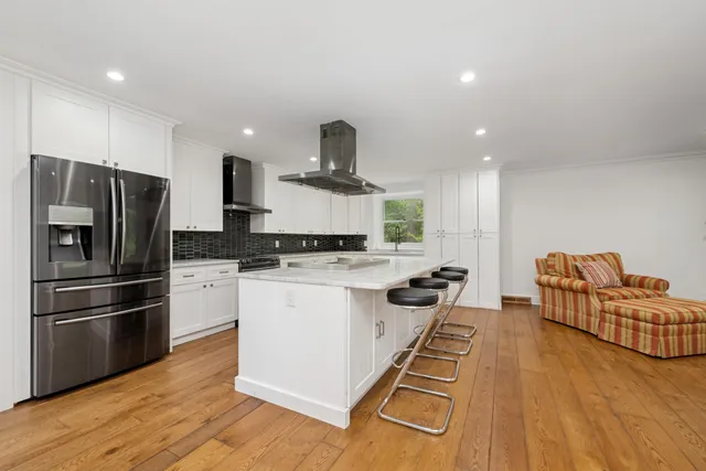 $789,000 | N2781 Wildwood Drive, Geneva, WI 53147