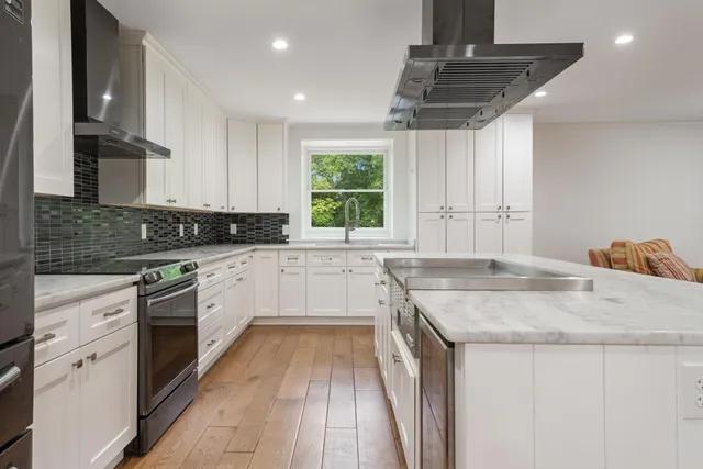 $789,000 | N2781 Wildwood Drive, Geneva, WI 53147