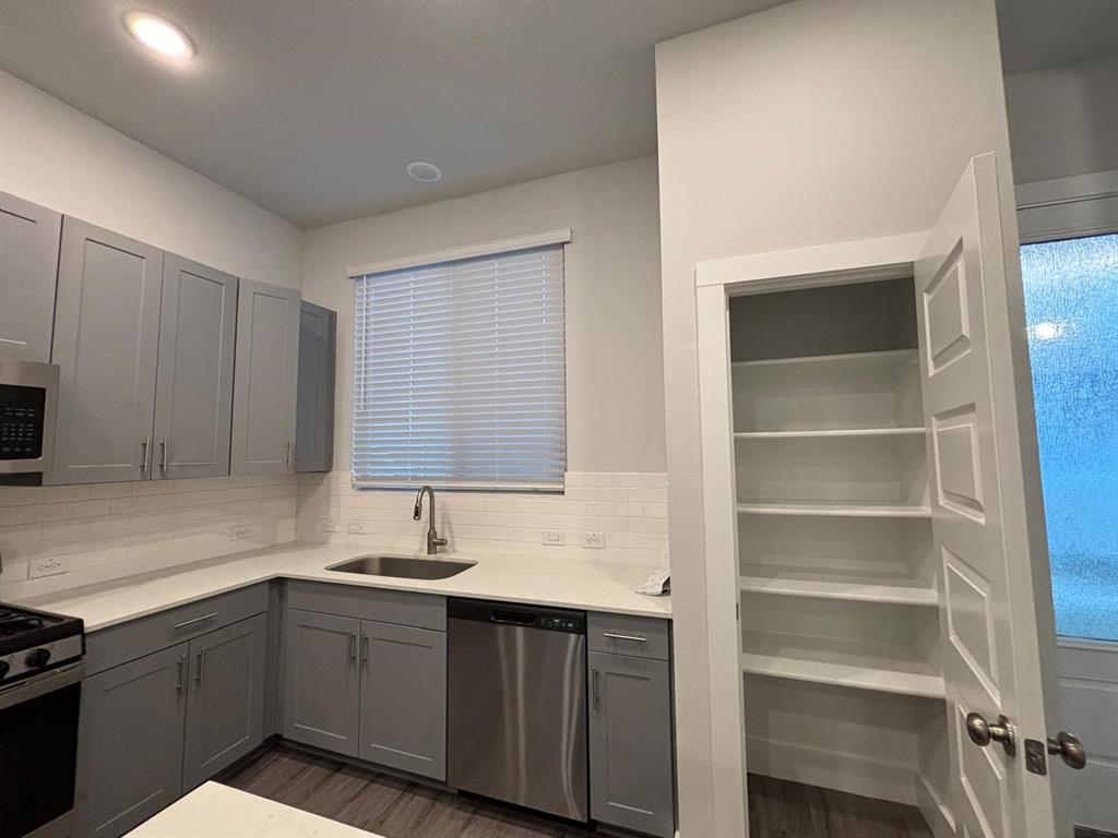 825 West Mayfield Road, Unit 232 Arlington, TX 76015 - Photo 12 of 23