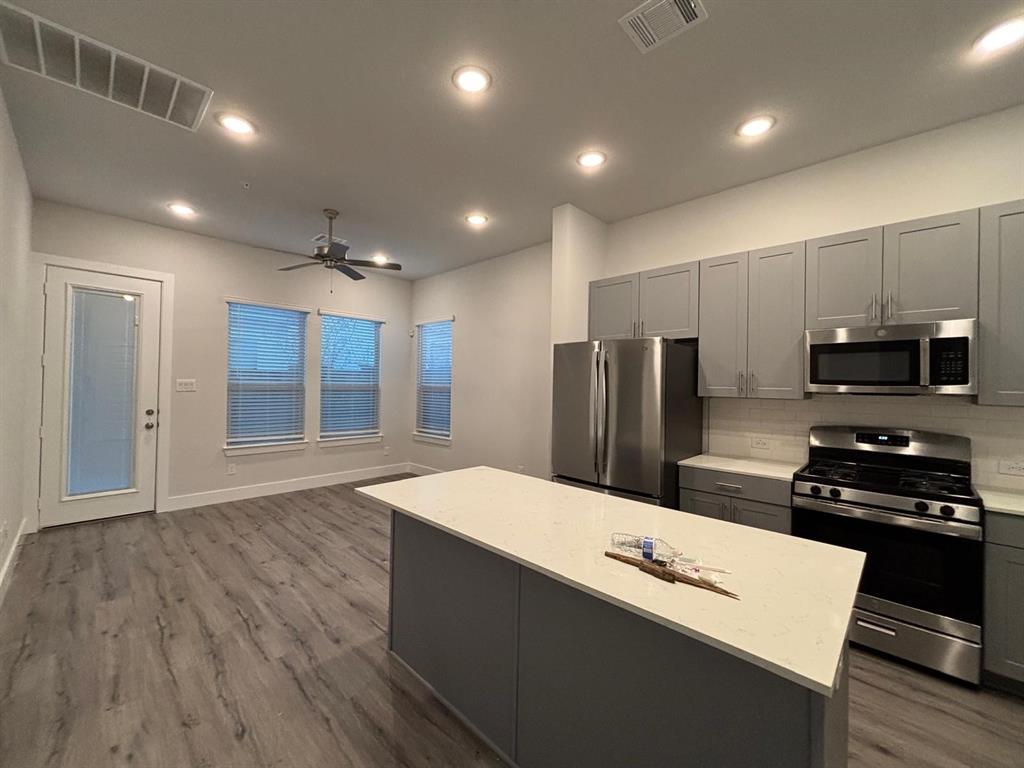 825 West Mayfield Road, Unit 232 Arlington, TX 76015 - Photo 7 of 23