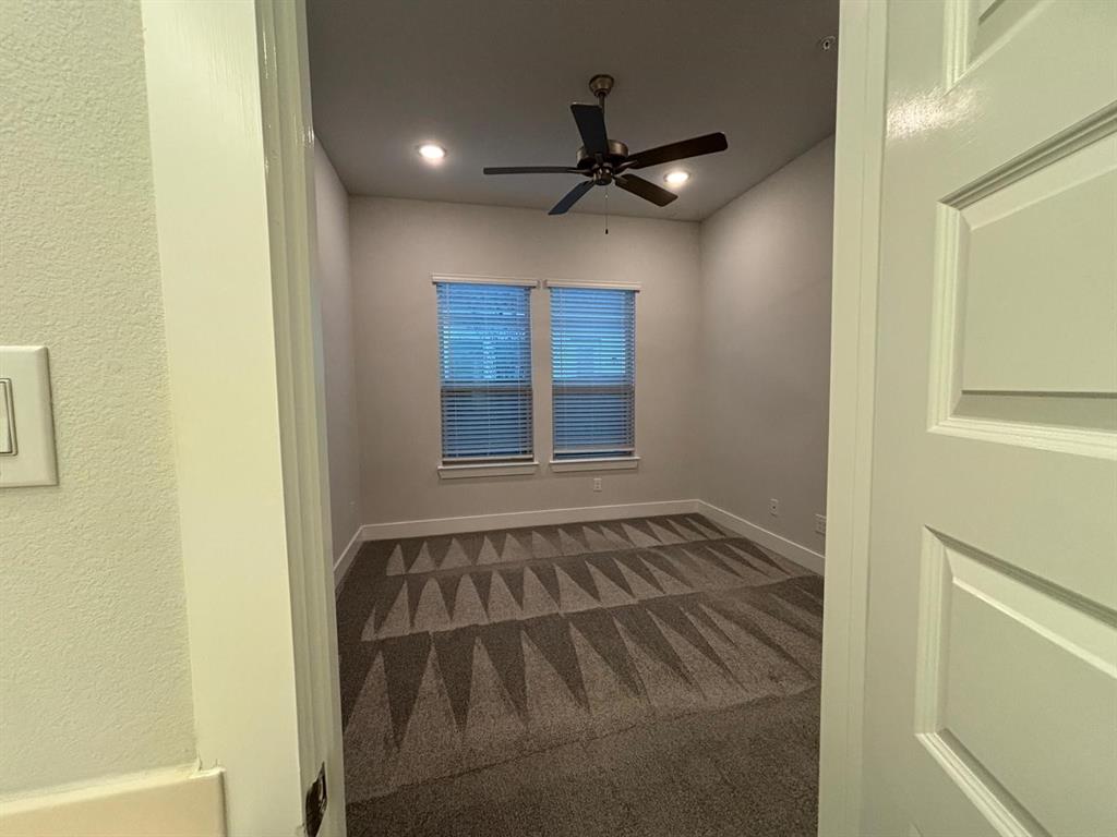 825 West Mayfield Road, Unit 232 Arlington, TX 76015 - Photo 10 of 23