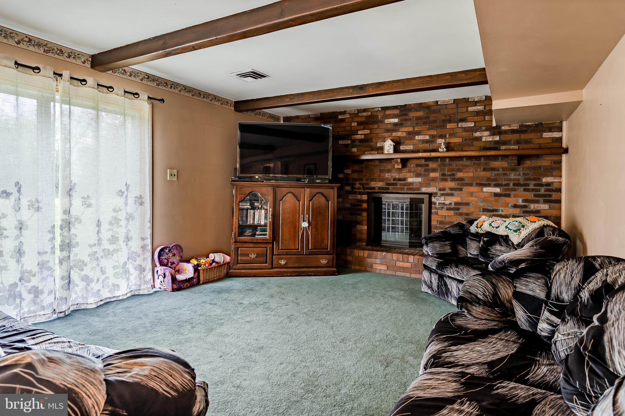 332 Beasley Neck Road Salem, NJ 08079 - Photo 14 of 35 Family Room has gas Fireplace