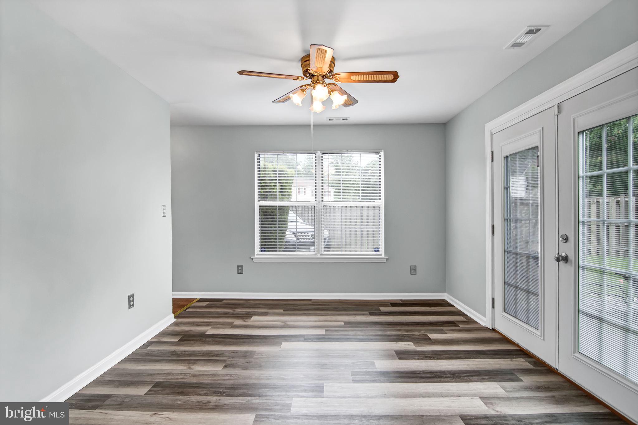 18070 Olde Port Lane Triangle, VA 22172 - Photo 14 of 45