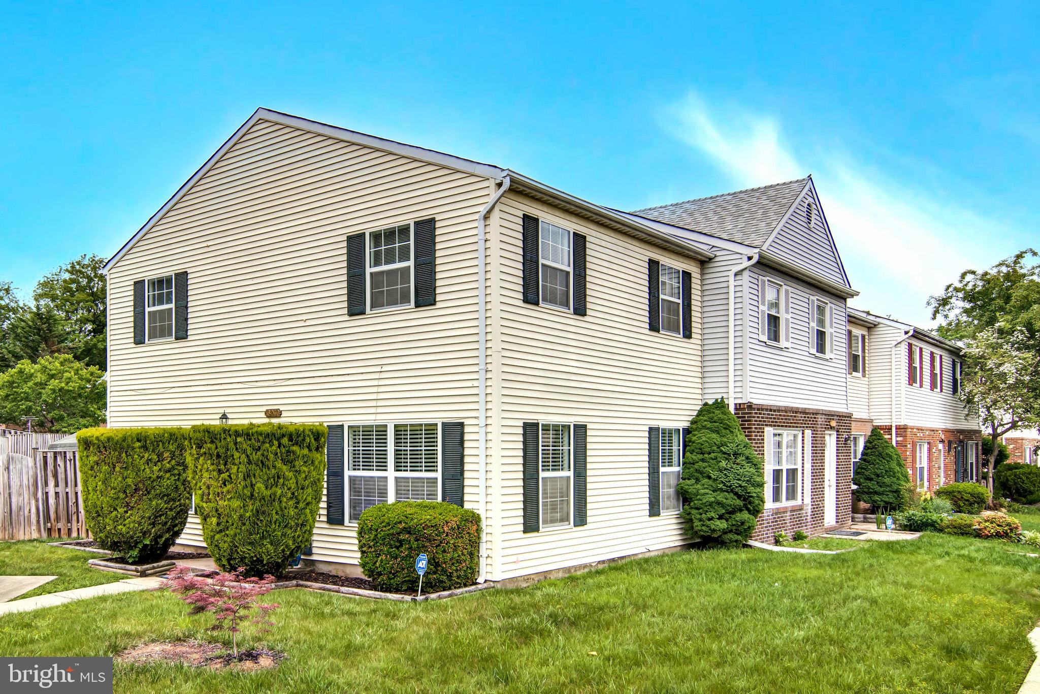 18070 Olde Port Lane Triangle, VA 22172 - Photo 3 of 45