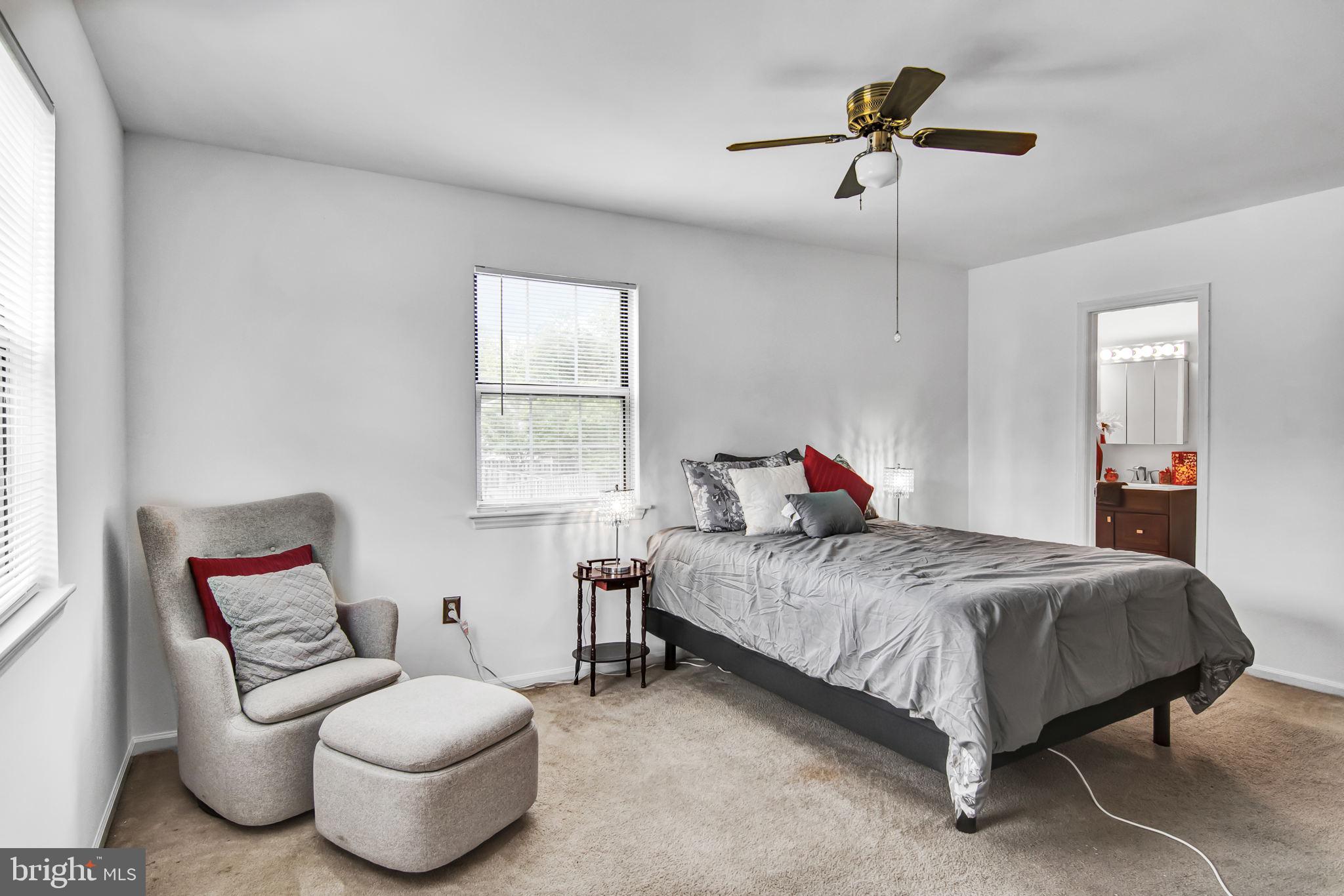 18070 Olde Port Lane Triangle, VA 22172 - Photo 31 of 45