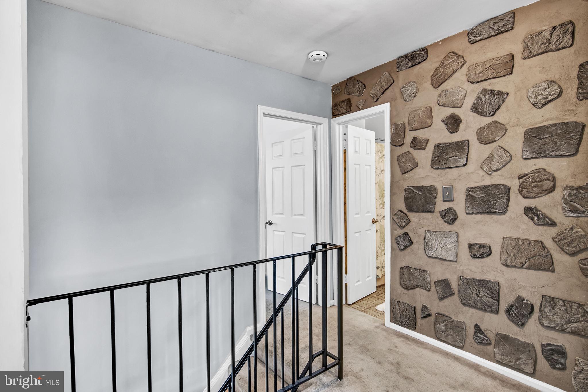 18070 Olde Port Lane Triangle, VA 22172 - Photo 5 of 45