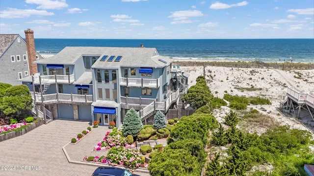 $8,500,000 | 366 Highway 35, Mantoloking, NJ 08738