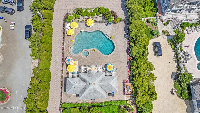 $8,500,000 | 366 Highway 35, Mantoloking, NJ 08738