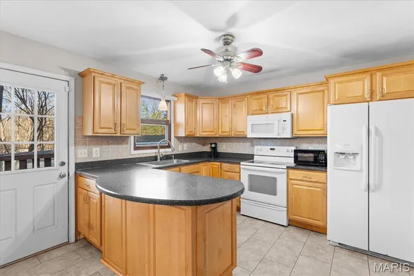 $416,000 | 7725 Forest Hills Lane, Waterloo, IL 62298