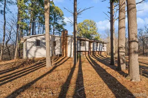 $416,000 | 7725 Forest Hills Lane, Waterloo, IL 62298