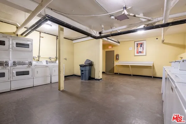 a view of a storage & utility room