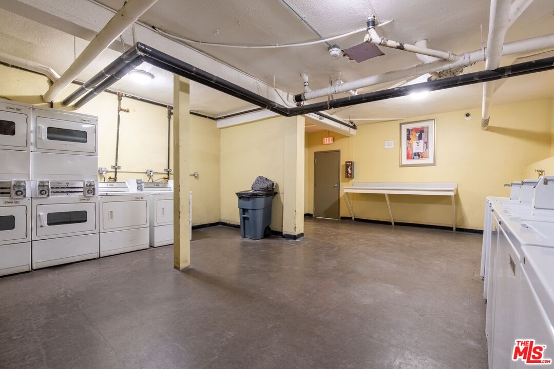729 South Union Avenue, Unit 207 Los Angeles, CA 90017 - Photo 18 of 19 a view of a storage & utility room