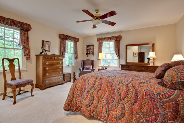 1350 Oak Ridge Road Barrington, IL 60010 - Photo 13 of 21