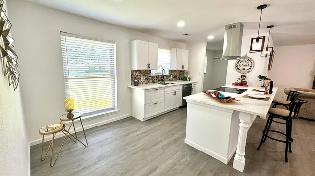 $2,100 | 809 Milky Way, Garland, TX 75040