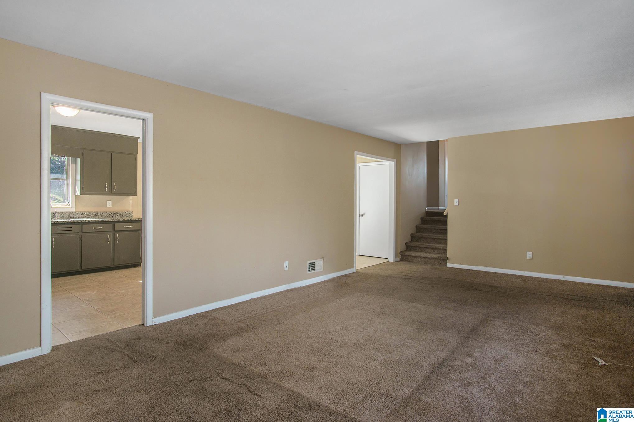 1009 Springview Street Birmingham, AL 35215 - Photo 5 of 25