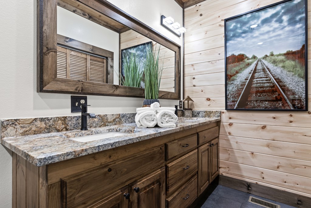 241 East Shalom Court Blue Ridge, GA 30513 - Photo 13 of 45