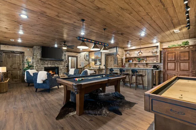 $1,295,000 | 241 East Shalom Court, Blue Ridge, GA 30513