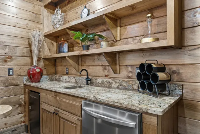 $1,295,000 | 241 East Shalom Court, Blue Ridge, GA 30513